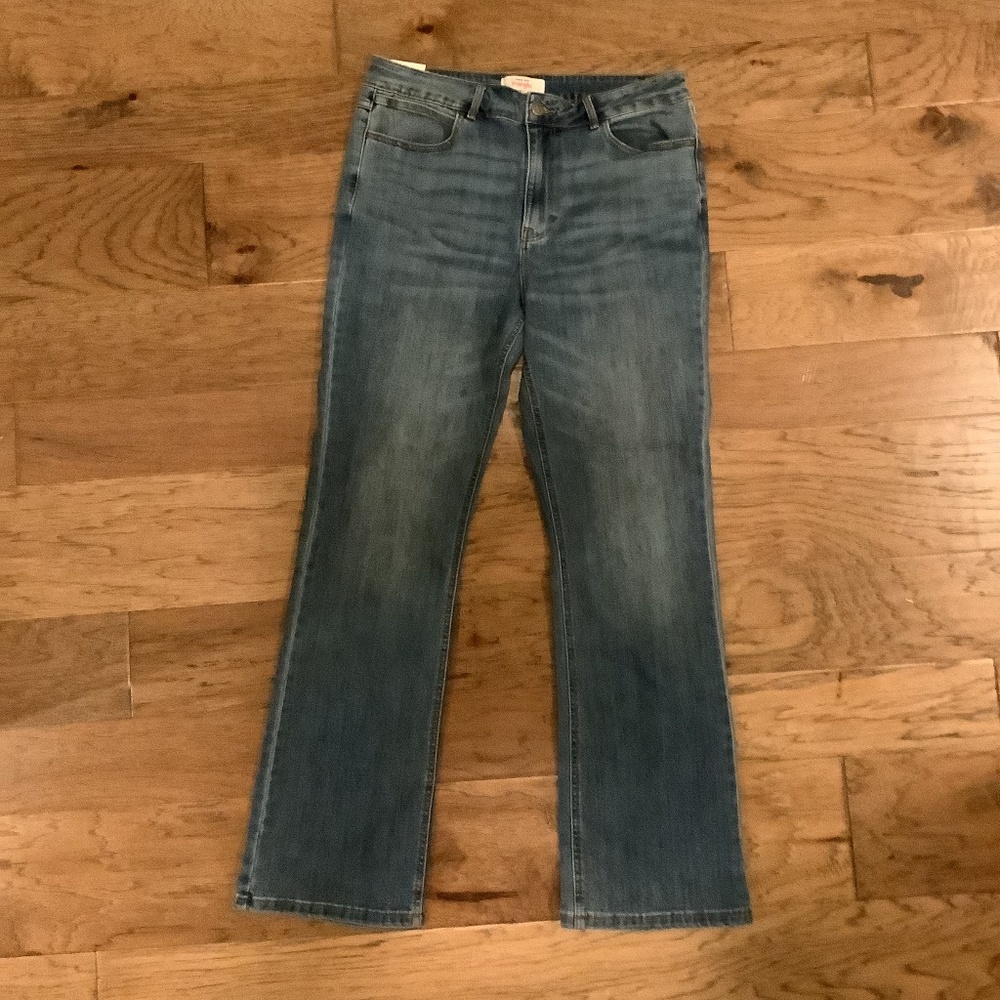 Wrangler high-rise bootcut free to stretch 32” inseam